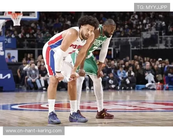 凯德坎宁安如何在NBA赛场上展现出超凡的领导力与潜力